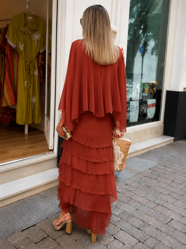 Vestido Asimetrico Con Capas y Volantes